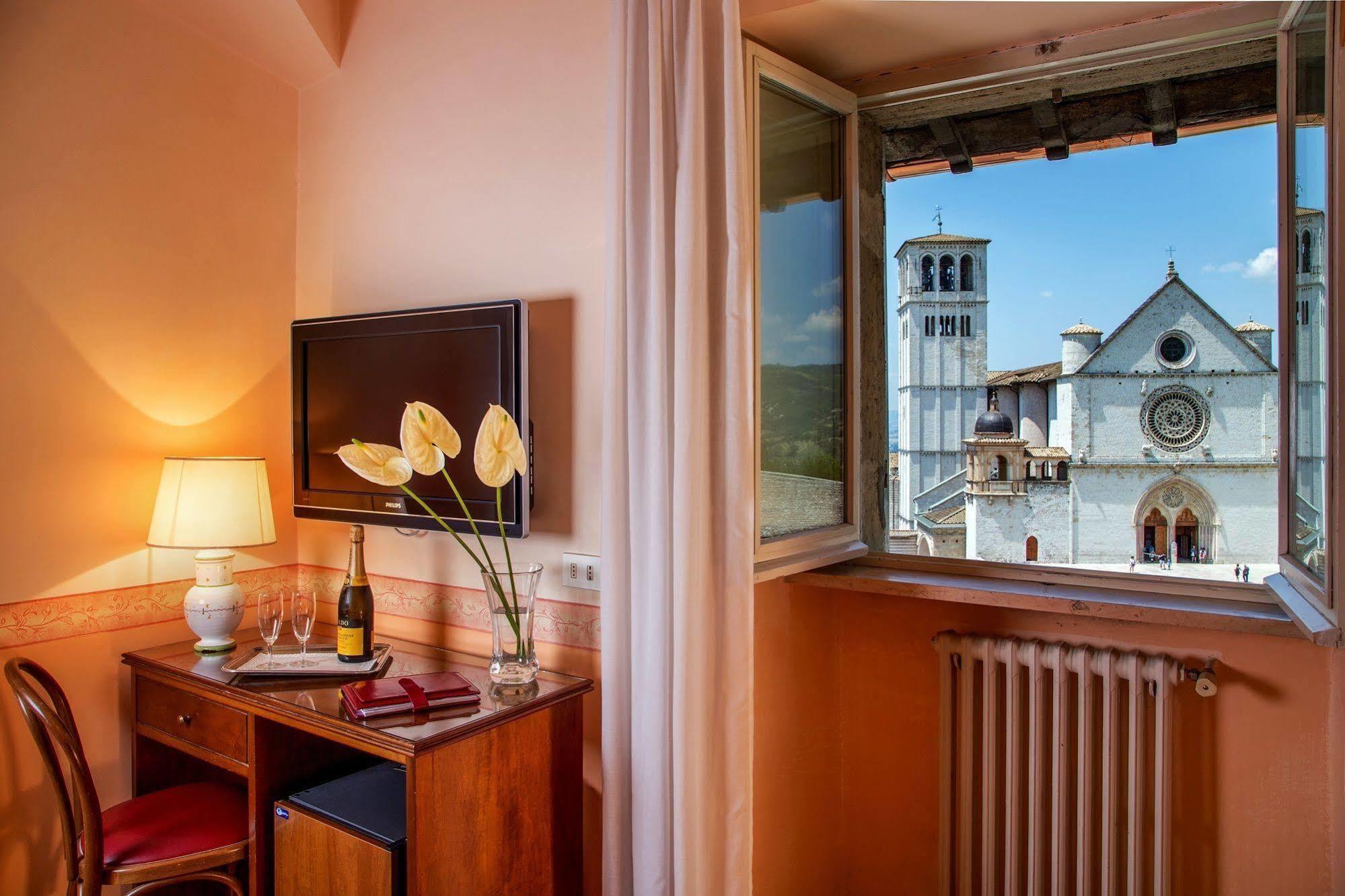 Hotel San Francesco Assisi Luaran gambar