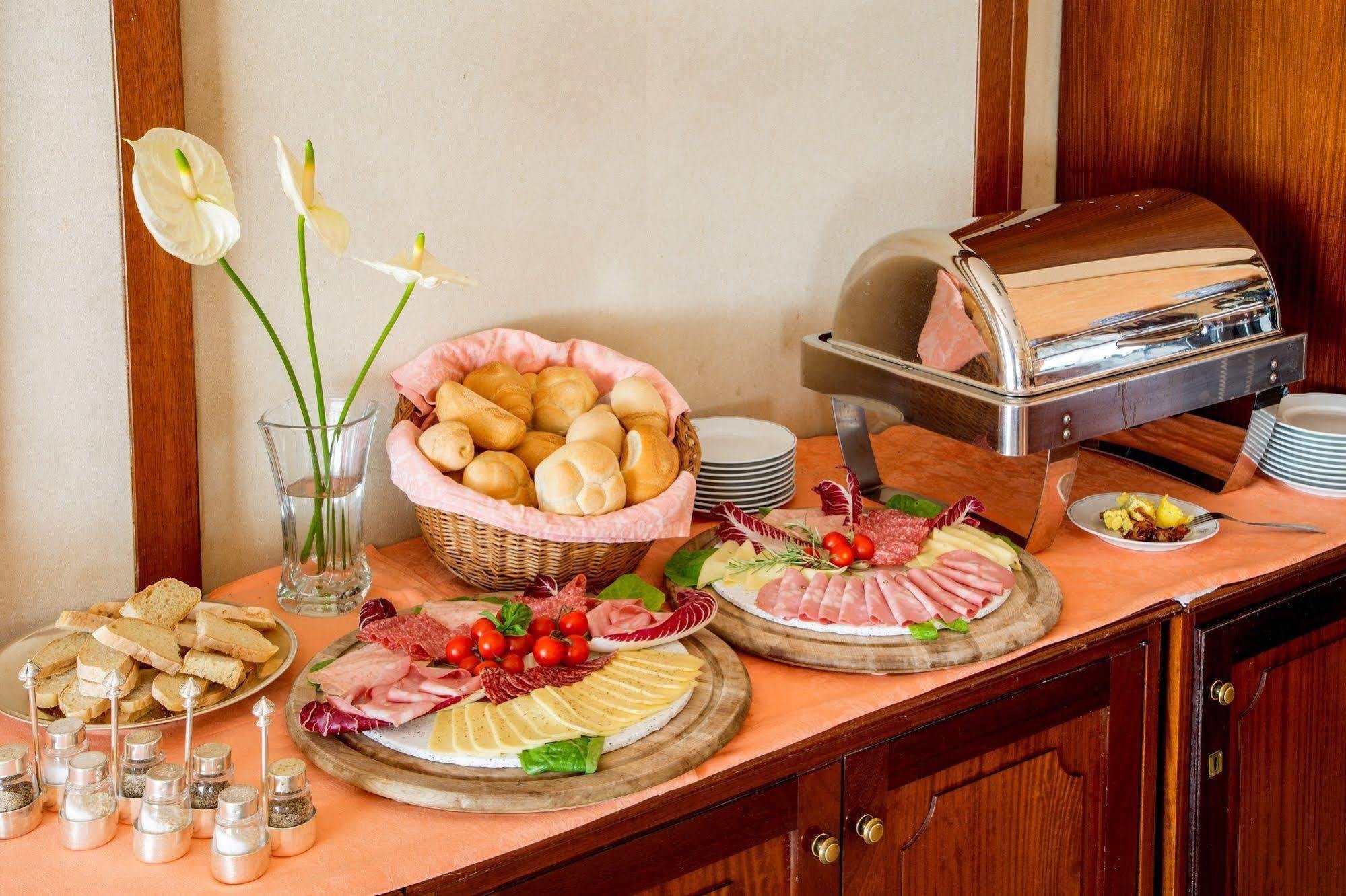 Hotel San Francesco Assisi Luaran gambar