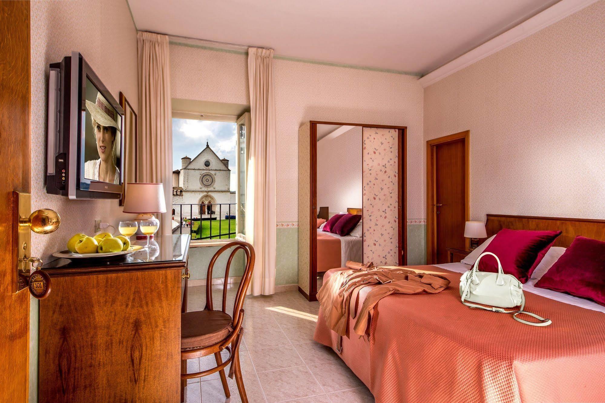 Hotel San Francesco Assisi Luaran gambar